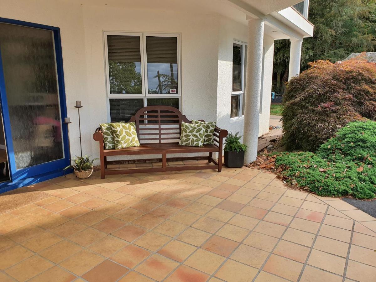 Hunua Accommodation - Atherstone Suite ภายนอก รูปภาพ