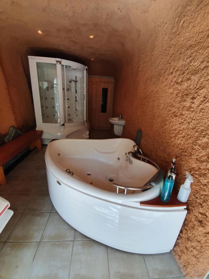 Hunua Accommodation - Atherstone Suite ภายนอก รูปภาพ