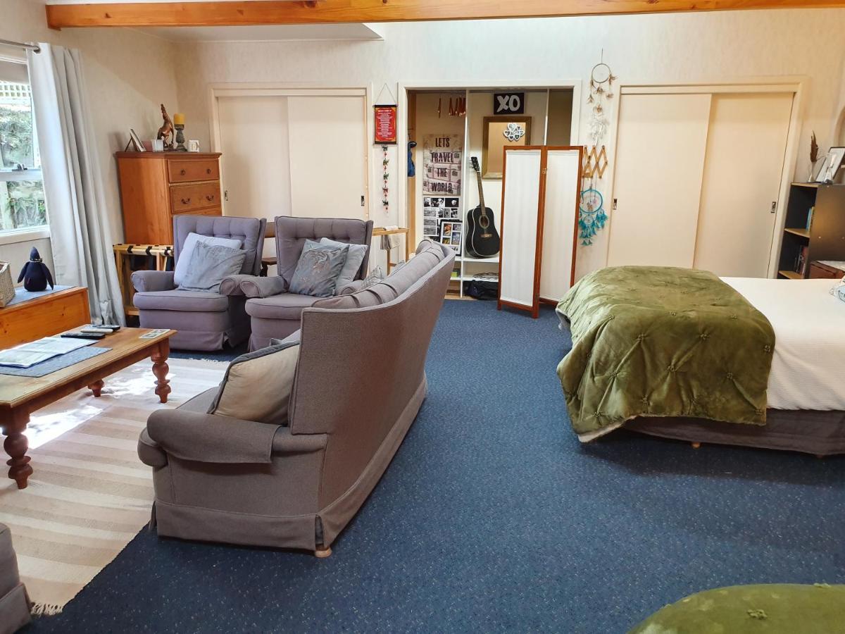 Hunua Accommodation - Atherstone Suite ภายนอก รูปภาพ